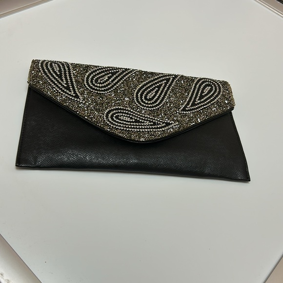 Black purse clutch white and gold stone paisley. Shoulder chain. Paisley. New - Picture 8 of 13